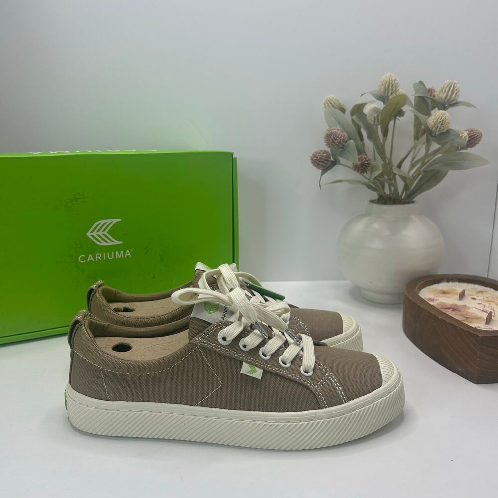 Cariuma OCA Low Casual Canvas Sneaker Burnt Sand Women's 8.5 NWB
